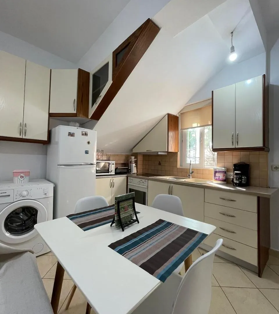 B Apartment 6 Sarande